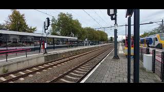 g2000 komt met contener trein door station deurne [upl. by Arral439]