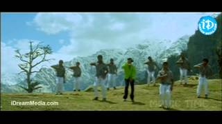 Oka Oorilo Movie Songs  Gudu Gudu Guncham Song  Tarun  Saloni Aswani  Raja [upl. by Iznyl]