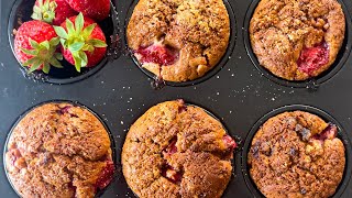 Výborné Jednoduché Veganské Jahodové Muffiny [upl. by Ytomit]