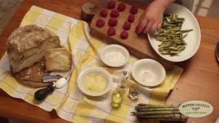 Insalata di asparagi verdi con sfere di fassona e petali di Castelmagno Dop [upl. by Jarita]