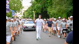 Accueil de la Flamme Olympique à Suresnes  24 juillet 2024 [upl. by Nasia620]