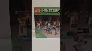 Unboxing LEGO MINECRAFT 21252 The Armoury [upl. by Moia]