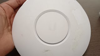 Ubiquiti UniFi AP AC Lite  Mantenimiento  desarmar Abrír  limpieza [upl. by Brigid]