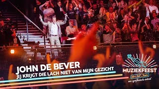 John de Bever  Jij krijgt die lach niet van mijn gezicht  Muziekfeest van het Jaar 2018 [upl. by Nnaerb796]