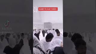 Kabe kar yağıyor 2023 kabe mekke medine shorts [upl. by Hpejsoj164]