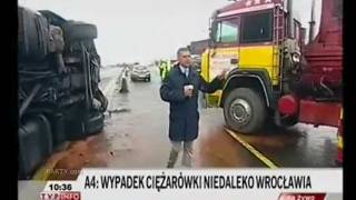 Groźny wypadek na A4  relacja Marcina Rosińskiego dla TVP Info 11102011 [upl. by Olympie]