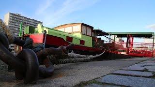 180sec Paris und „La Péniche Opéra“ Theater auf der Seine [upl. by Enuj]