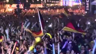 Feest barst los na doelpunt Duitsland  WK Voetbal 2014 [upl. by Nahsrad]