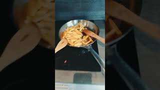 COMMENT FAIRE DES FRITES À LA POÊLE  CUISINE [upl. by Sherurd787]