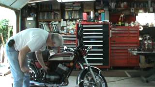 1973 yamaha rd350 cold start [upl. by Amik]