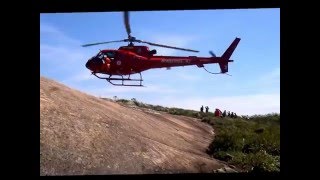 Resgate de helicóptero BombeiroRJ na Pedra da Gávea  090313 [upl. by Vrablik]