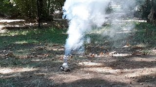 Come realizzare un fumogeno in casa  How to make a homemade smoke bomb  LorixWoi [upl. by Norword880]