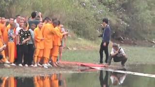 Shaolin monk runs atop water for 118 meters [upl. by Hull]