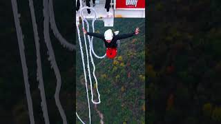 Zhangjiajie Grand Canyon Glass Bridge Bungee Jumping Brave people enjoy bungee jumping first [upl. by Lupee406]