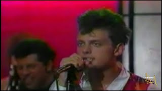 Luis Miguel en República Dominicana 1992 《Un hombre busca una mujer  Pupilas de gato》 [upl. by Adnilemreh]