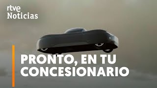 El PRIMER COCHE VOLADOR y ANTIATASCOS triunfa en el MOBILE WORLD CONGRESS  RTVE Noticias [upl. by Marsland]