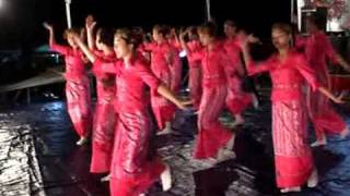 Tai Traditional Dance Competition 1 Tai New Year 2103  Nam Kham [upl. by Adnirb]