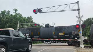 CN L516 passes through Garyville LA [upl. by Ayifa]