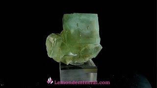 Fluorine fluorite origine province de la Hunan Chine année 2003 [upl. by Lilllie]