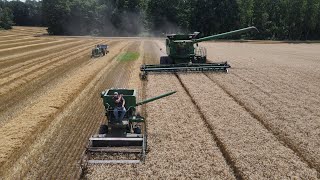 John Deere 40 and S680 Combines Harvesting Wheat [upl. by Ysdnyl]