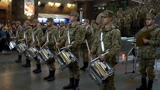 Гимн ОУН на Киевском вокзале [upl. by Halilahk]