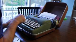 Smith Corona Electric Typewriter Model 5TE 19581962 [upl. by Cardwell]