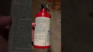 American Lafrance HALON Fire Extinguisher MODEL P1251211A [upl. by Gayle]