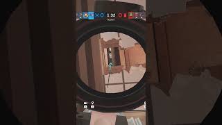 how a pro player get upstairs  rainbow six siege rainbowsixsiege r6 r6s r6siege [upl. by Airdnahc986]