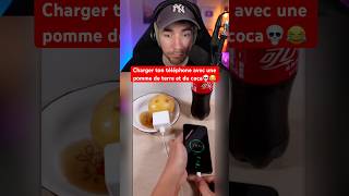 CHARGER TON TÉLÉPHONE AVEC UNE POMME DE TERRE ET DU COCA 💀😂 [upl. by Robin]