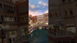 Venetian amp Palazzo Resort gondolas Las Vegas lasvegas gondola Venetian [upl. by Aw176]