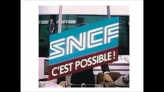 Vidéo dimages de parodie de la SNCF sur les quais trop petits [upl. by Natrav856]