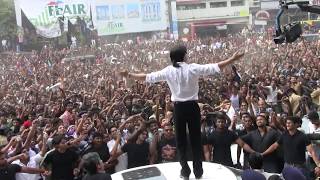 Shahrukh using Benz As Stage At Cochin Emmanuel Silks Inauguration [upl. by Llerrem]