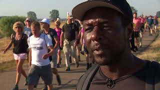 Vierdaagse Nijmegen 2018  Team Mo Hersi loopt de Roze Woensdag [upl. by Kraul101]