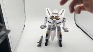 Arcadia 160 scale Macross VF1S Roy Focker ver with Striker Pack and Macross Variable Stand Review [upl. by Esilahs146]