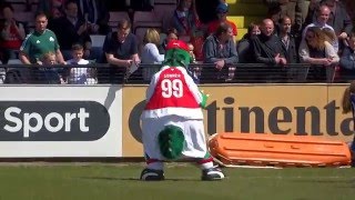 Arsenal Ladies FC Dancing Mascot   Gunnersaurus The Dinosaur [upl. by Vallo]