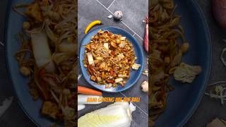 Bami Goreng aus Bali rezept bamigoreng indonesisch gebratenenudeln [upl. by Auginahs930]