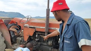 Diesel Engine MasseyFerguson188 farm tractor turns off in the middle of the road and cause traffic [upl. by Aserret]