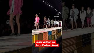 Desfile da Louis Vuitton na Paris Fashion Week [upl. by Yornoc]