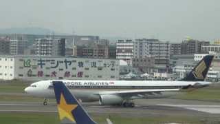 2010 10 23 福岡空港 シンガポール航空離陸 Fukuoka Airport SINGAPORE AIRLINES Take off [upl. by Chadburn]