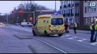 Voetganger gewond bij aanrijding op N69 in Waalre [upl. by Waters]