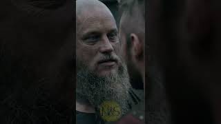 BJORN entra durante el DISCURSO de RAGNAR  VIKINGOS bjornironside bjorn vikings edits [upl. by Kaylee830]