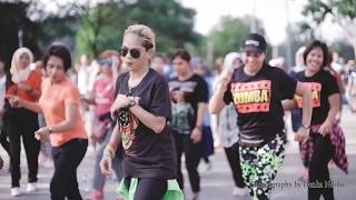 FLOBAMORA SELAMANYA GOYANGVIRAL2019 Live Car Free Day Jln Eltari KUPANG NTT  LINE DANCE [upl. by Irrok]