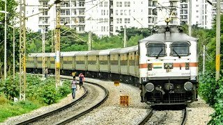 HIGH SPEED DURONTO EXP ON SHARP CURVE [upl. by Winston150]