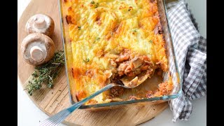 Cottage Pie ovenschotel met aardappel en gehakt  Recept  Bettys Kitchen [upl. by Adnohsak480]