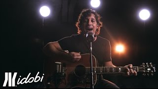 idobi Sessions Thomas Ian Nicholas  quotFlagpole Sittaquot [upl. by Colleen]