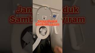 Jangan Pernah Duduk Sambil Menyiram Toilet Saat Terbang Di Pesawat faktaunik sains facts [upl. by Rafa594]