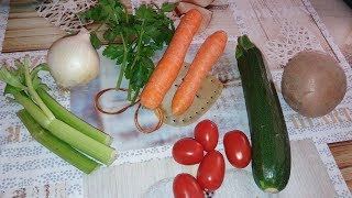 BRODO VEGETALE E QUADRUCCI IN BRODO CON VERDURE RIPASSATE [upl. by Harold]