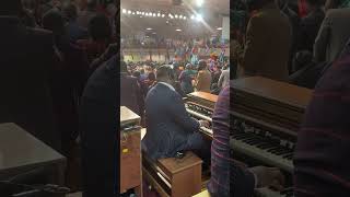 Devin Watkins Flowing behind Brian Nelson  Mason Temple  2022 COGIC Holy Convocation [upl. by Velvet]