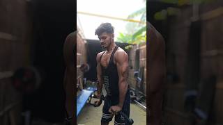 Desi gym 💪 tricep workout 🦍fitnesss motivation gymmotivation bodybuilding [upl. by Dleifyar]