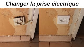 Comment changer réparer une prise électrique secteur abîmée branlante mal fixée détachée Tuto [upl. by Eliezer148]